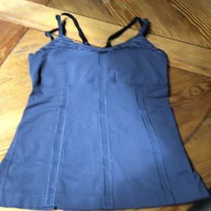Lululemon workout top Size 6
